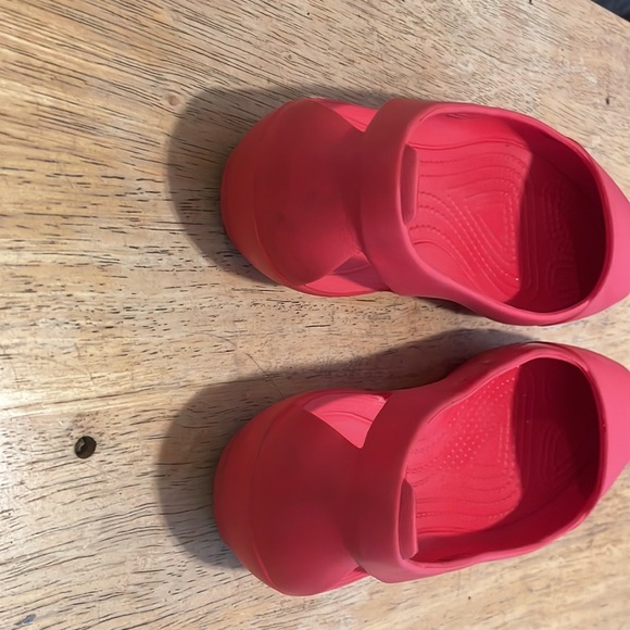 Crocs red flats - Picture 4 of 5